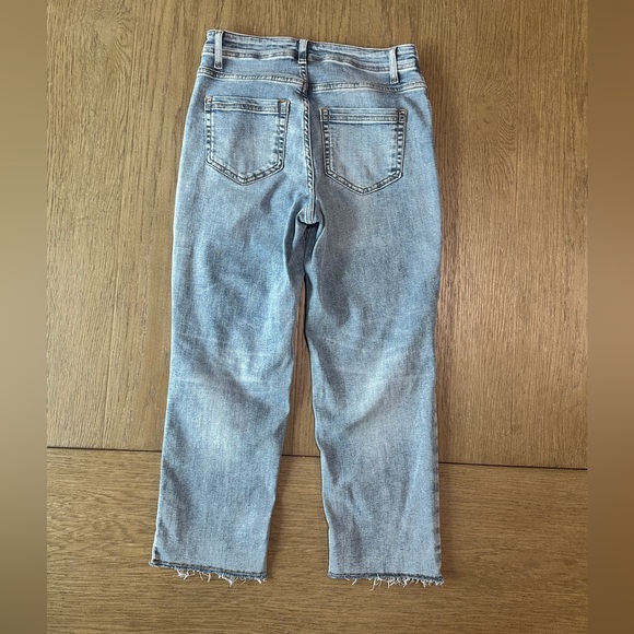 J. Jill Women's High Rise Straight Leg Crop Jeans Size 2P Light Wash - Picture 6 of 7